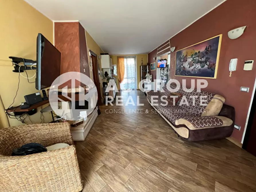 Immagine 1 di Villetta a schiera in vendita  in Via Adamello a Caronno Pertusella