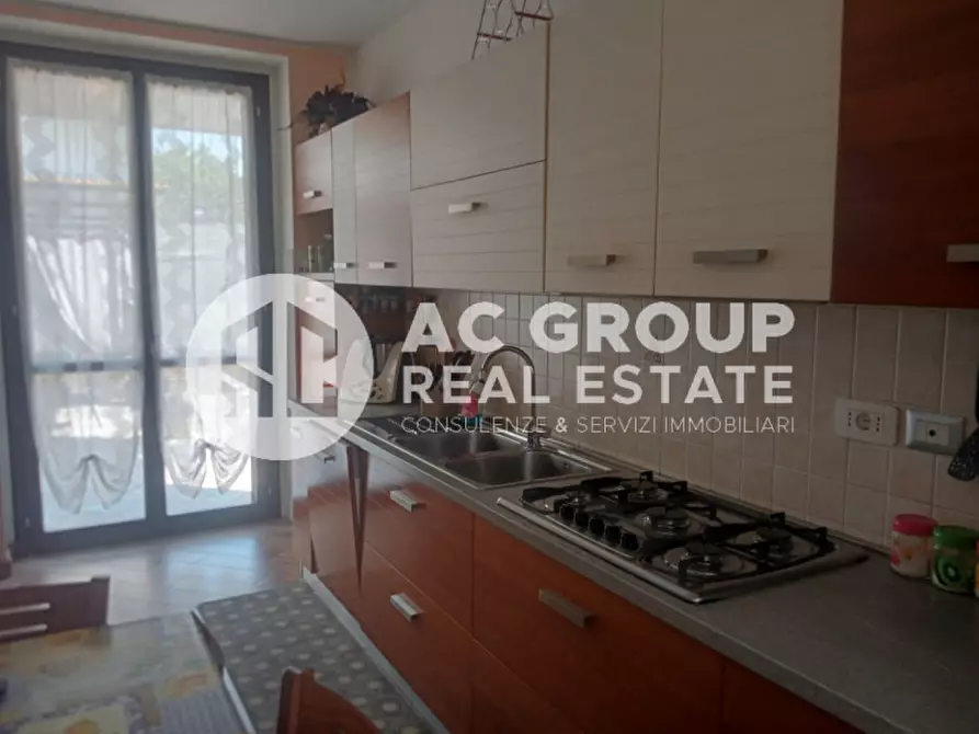 Immagine 7 di Villetta a schiera in vendita  in Via Adamello a Caronno Pertusella