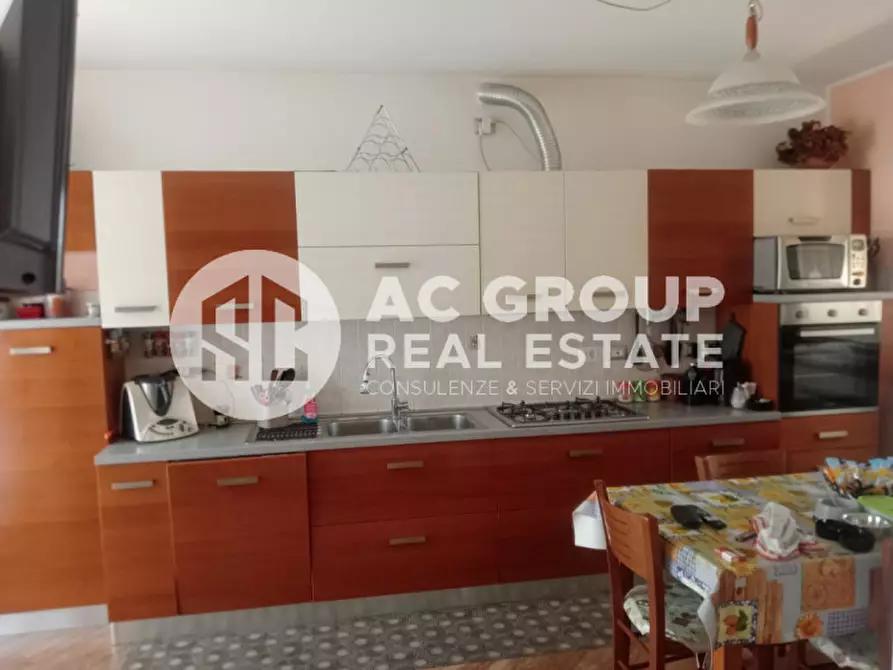 Immagine 8 di Villetta a schiera in vendita  in Via Adamello a Caronno Pertusella