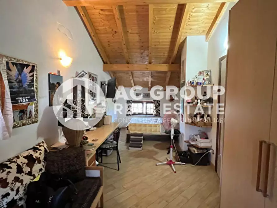 Immagine 17 di Villetta a schiera in vendita  in Via Adamello a Caronno Pertusella