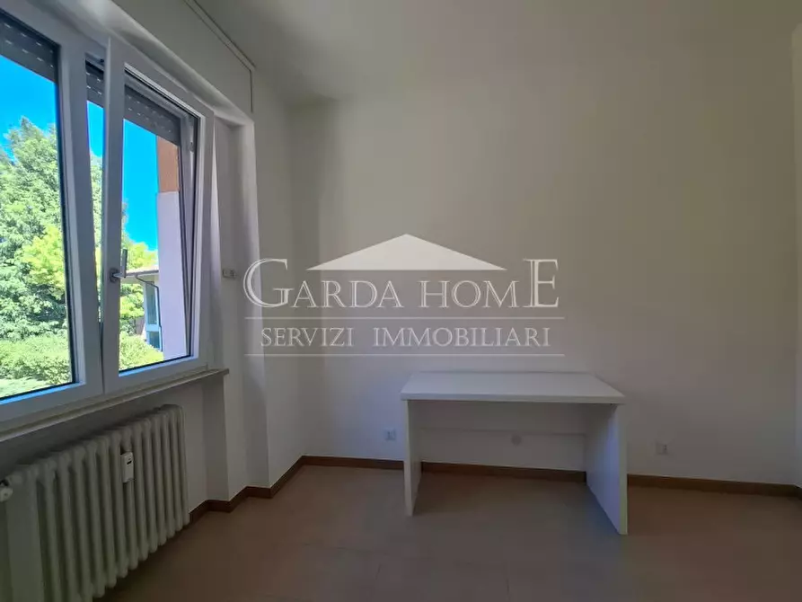 Immagine 13 di Appartamento in vendita  in Via Aleardi a Desenzano Del Garda