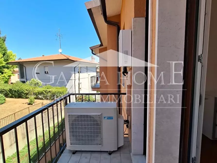 Immagine 23 di Appartamento in vendita  in Via Aleardi a Desenzano Del Garda