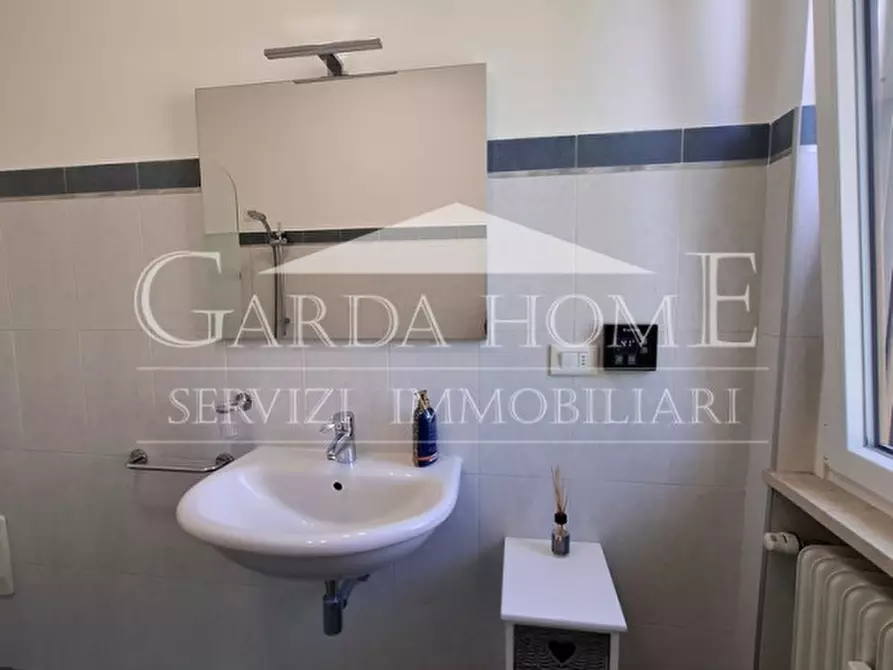 Immagine 25 di Appartamento in vendita  in Via Aleardi a Desenzano Del Garda