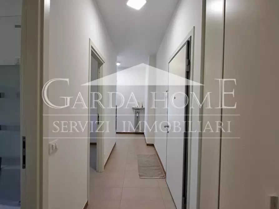 Immagine 28 di Appartamento in vendita  in Via Aleardi a Desenzano Del Garda