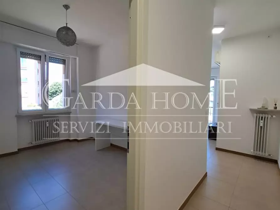 Immagine 30 di Appartamento in vendita  in Via Aleardi a Desenzano Del Garda