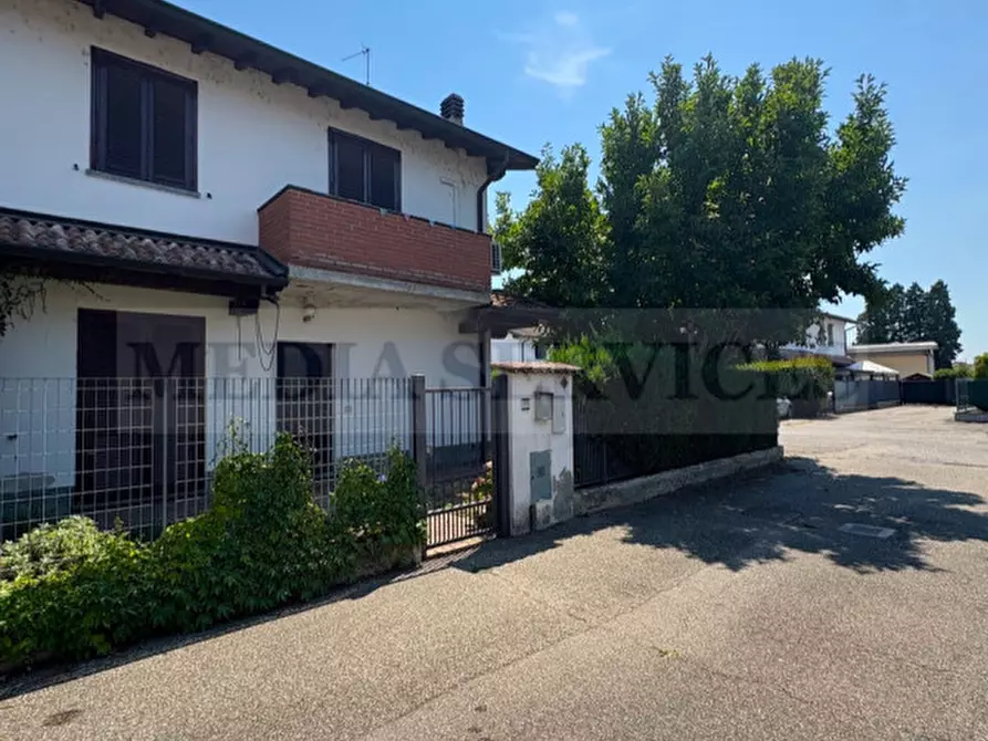 Immagine 6 di Villa in vendita  in via Roma n° 35 a Garlasco