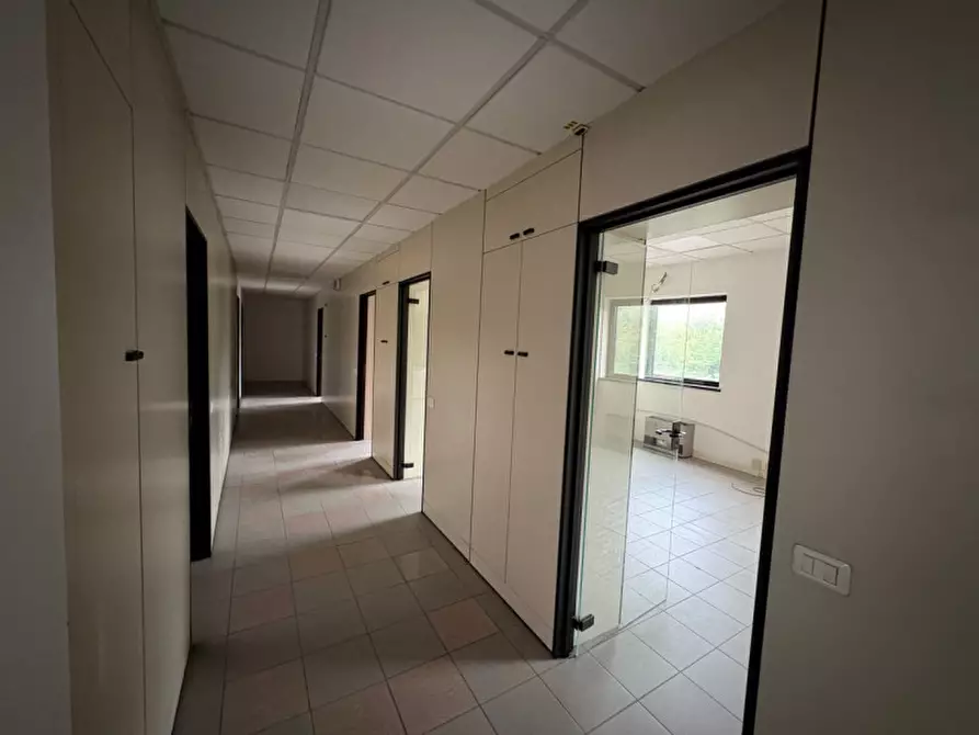 Immagine 3 di Ufficio in affitto  in Via Giuseppe Di Vittorio a Lavis