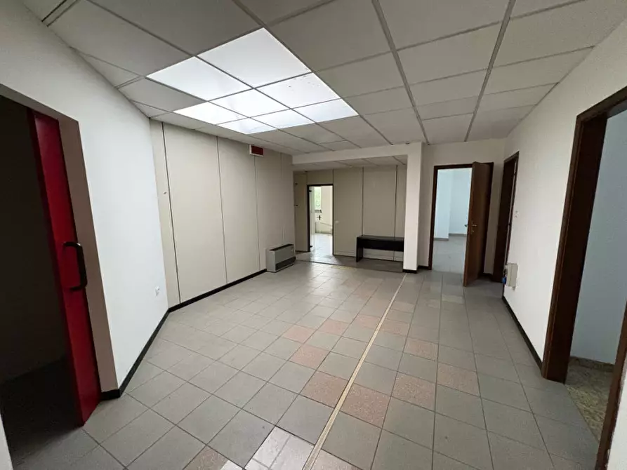 Immagine 4 di Ufficio in affitto  in Via Giuseppe Di Vittorio a Lavis