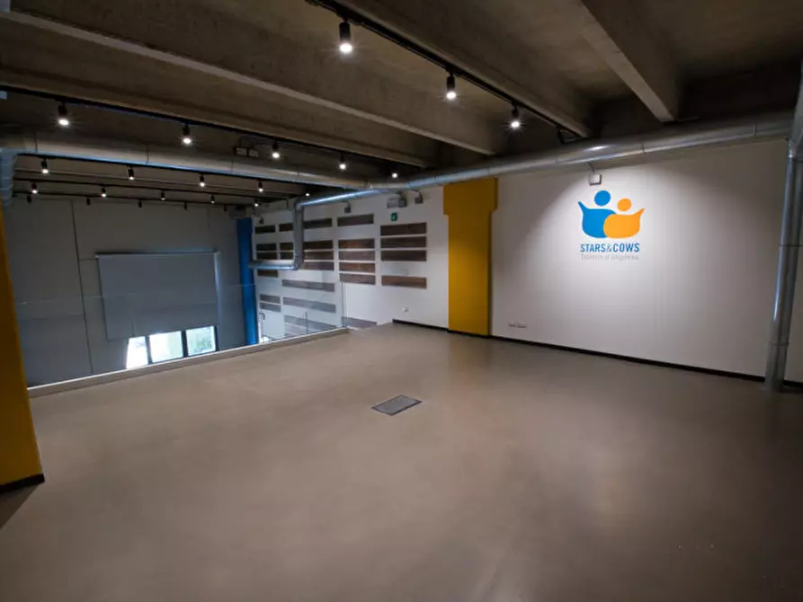 Immagine 12 di Laboratorio in vendita  a Fiorano Modenese