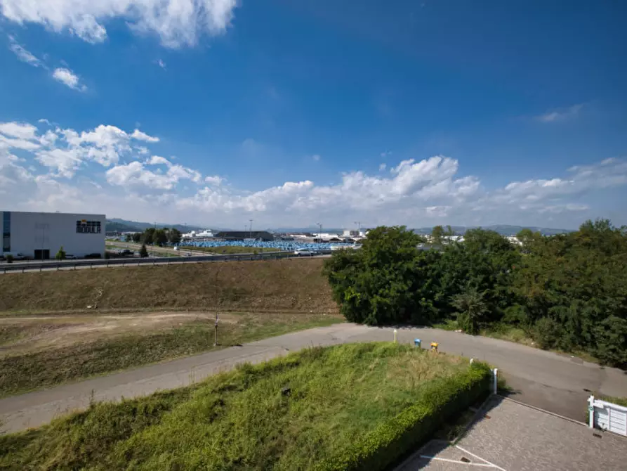 Immagine 30 di Laboratorio in vendita  a Fiorano Modenese