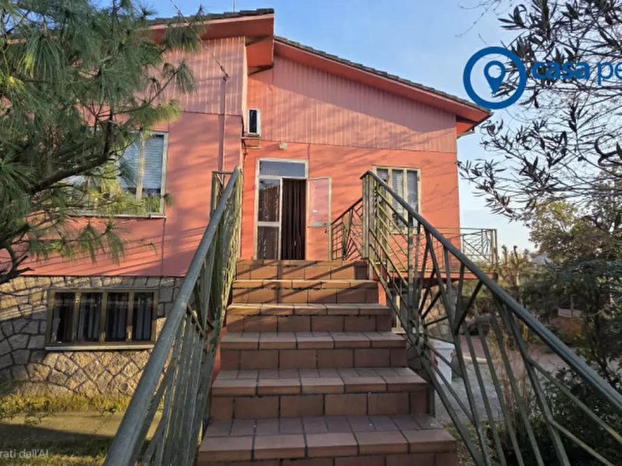Immagine 1 di Casa indipendente in vendita  in Via Curtatone a Rovigo