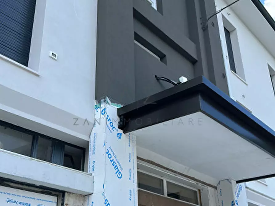 Immagine 24 di Appartamento in vendita  in Via San Pio X 82 a Castelfranco Veneto