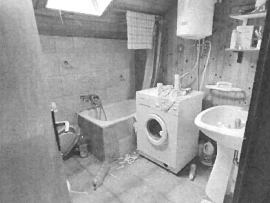 Immagine 4 di Appartamento in vendita  in Via Roma  11 a Lozzo Di Cadore