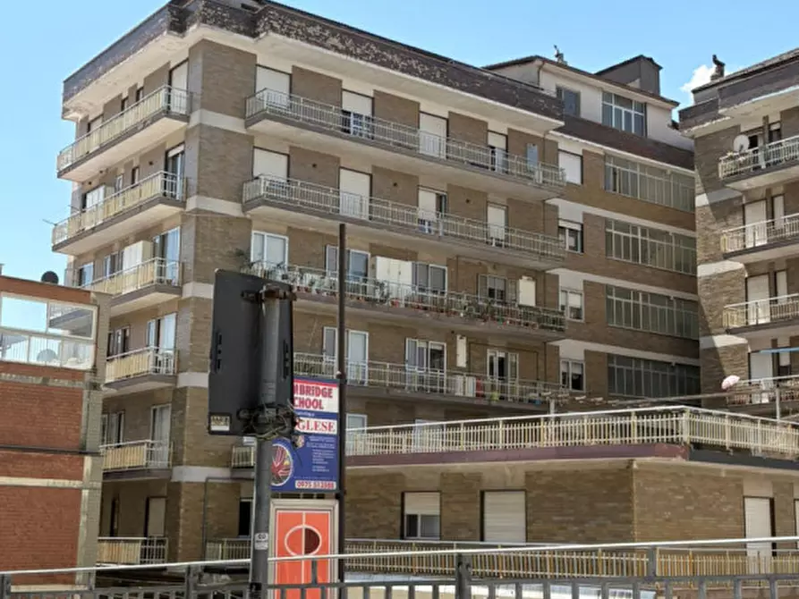 Immagine 1 di Appartamento in vendita  in Via G. Mezzacapo a Sala Consilina