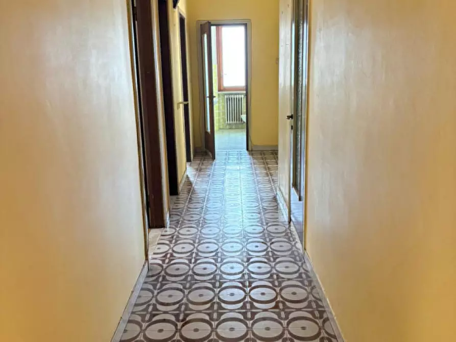 Immagine 4 di Appartamento in vendita  in Via G. Mezzacapo a Sala Consilina