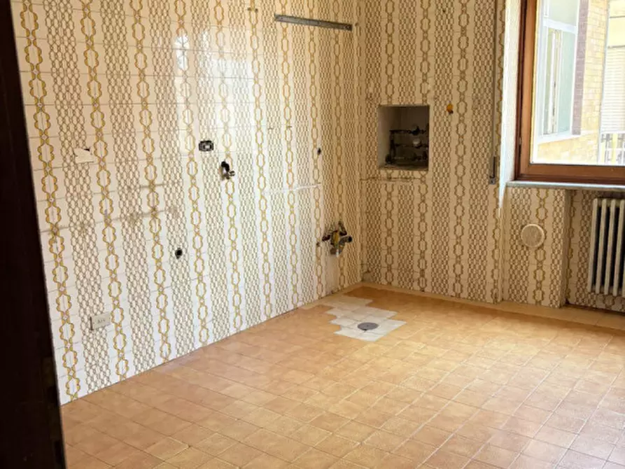 Immagine 16 di Appartamento in vendita  in Via G. Mezzacapo a Sala Consilina