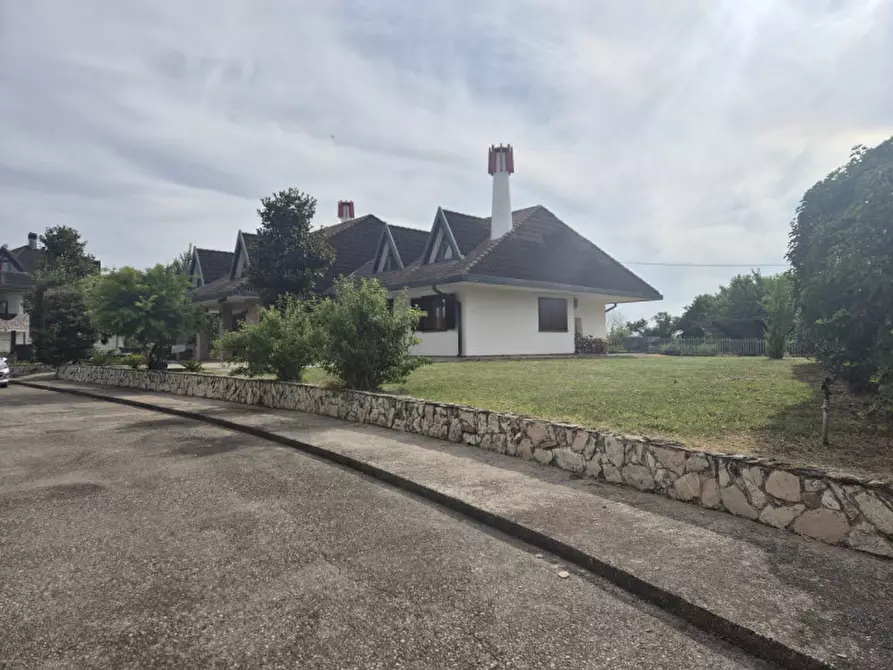 Immagine 2 di Villa in vendita  in Via Marcabella a Zimella