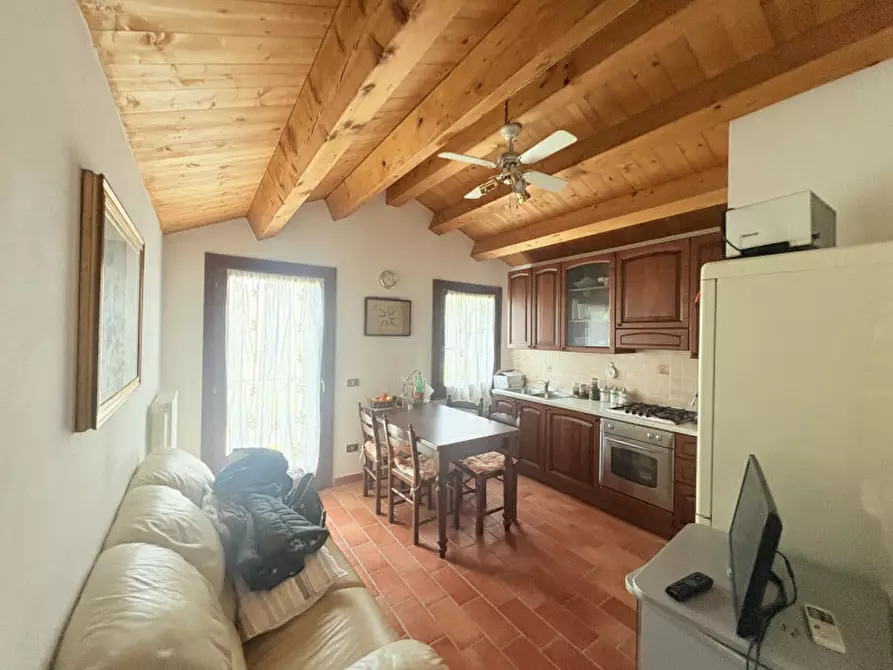 Immagine 10 di Casa bifamiliare in vendita  in Via Pestrini a Cinto Euganeo