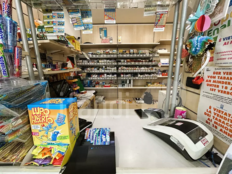 Immagine 3 di Attività commerciale in vendita  in St. Martinsplatz - Piazza San Martino a Cortina Sulla Strada Del Vino .Kurtinig An D.