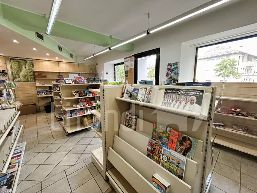 Immagine 4 di Attività commerciale in vendita  in St. Martinsplatz - Piazza San Martino a Cortina Sulla Strada Del Vino .Kurtinig An D.