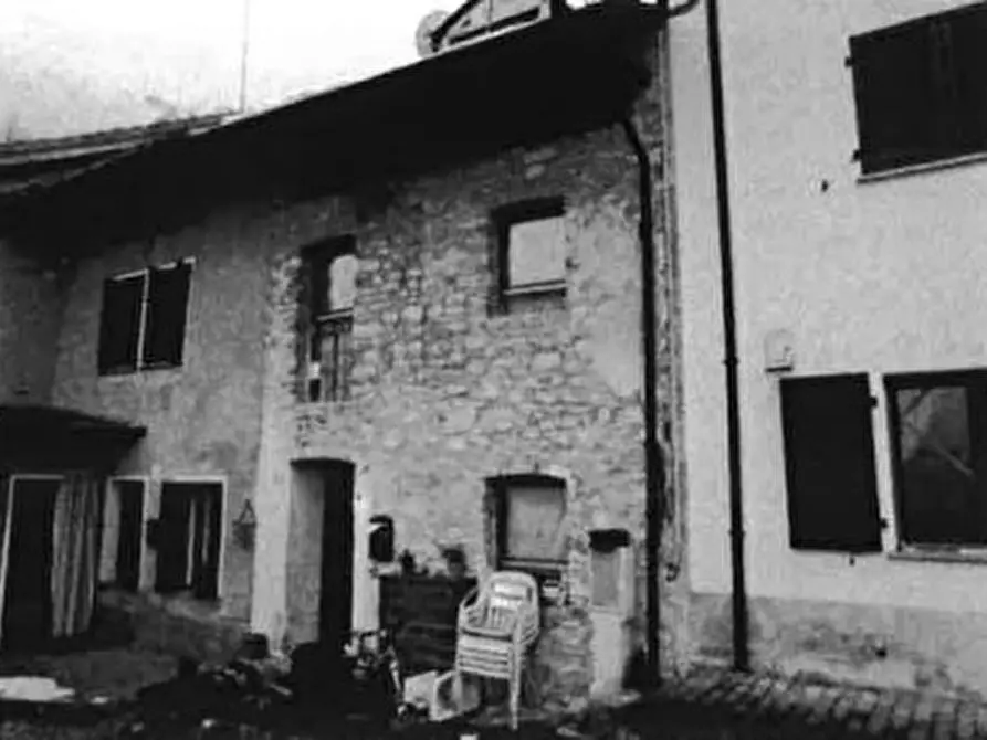 Immagine 1 di Villetta a schiera in vendita  in Via Ronchedel a Seren Del Grappa