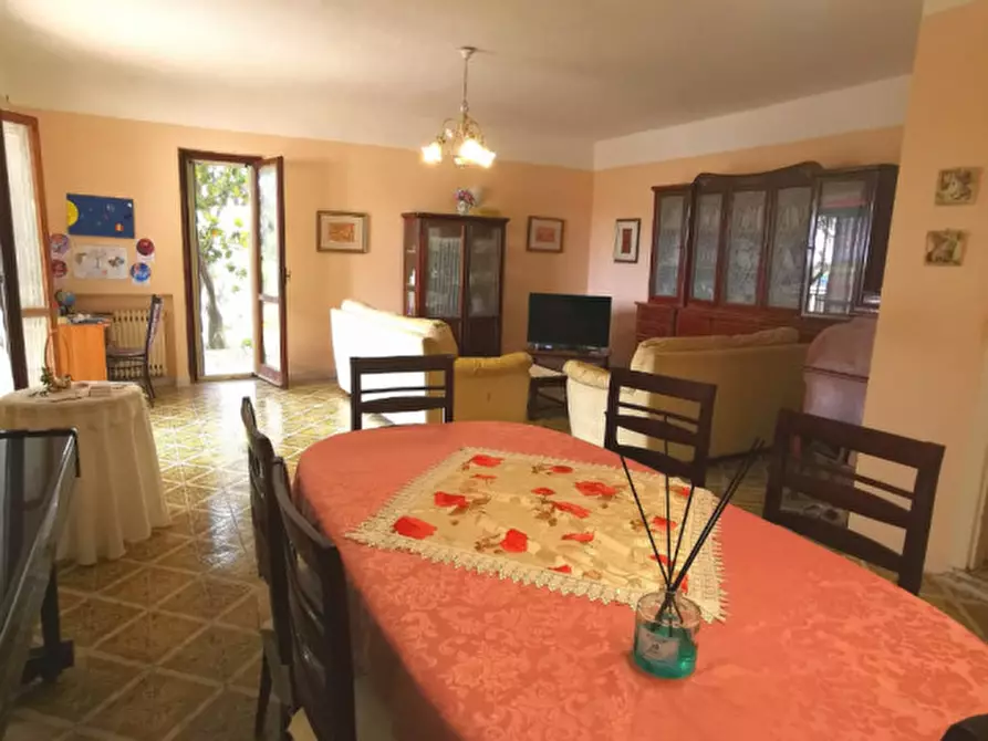 Immagine 3 di Villa in vendita  in contrada martelli a Satriano