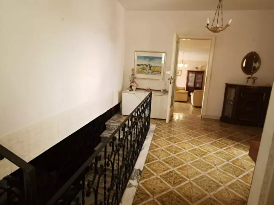 Immagine 9 di Villa in vendita  in contrada martelli a Satriano
