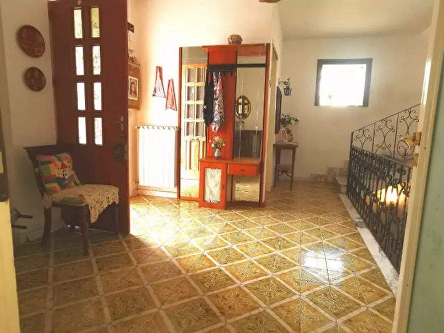 Immagine 11 di Villa in vendita  in contrada martelli a Satriano