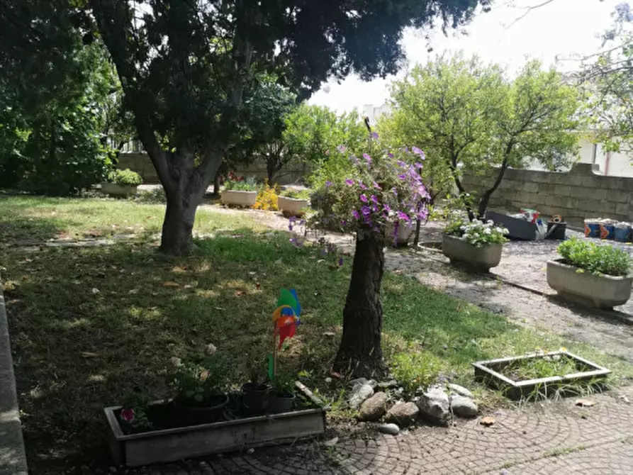 Immagine 13 di Villa in vendita  in contrada martelli a Satriano