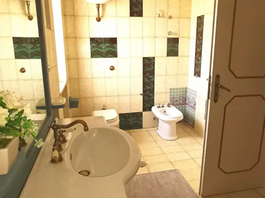 Immagine 16 di Villa in vendita  in contrada martelli a Satriano