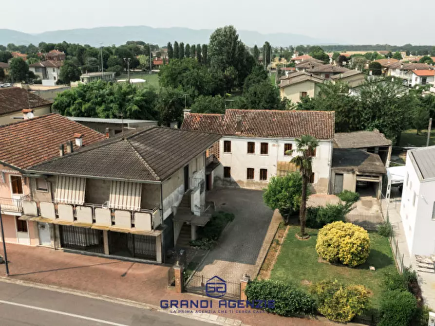 Immagine 3 di Casa bifamiliare in vendita  in Via Nazionale, 21 a Campiglia Dei Berici