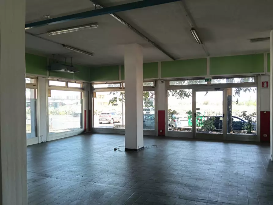 Immagine 7 di Negozio in vendita  in Via Sant'Antonio, 140 a Formigine