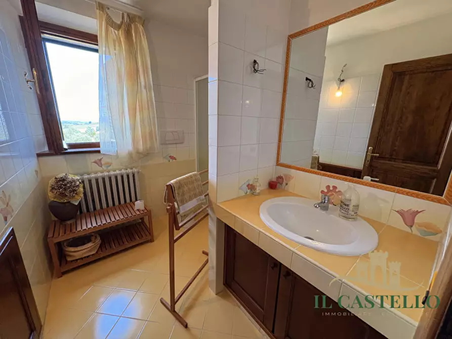 Immagine 10 di Casa indipendente in vendita  in vaiano a Castiglione Del Lago