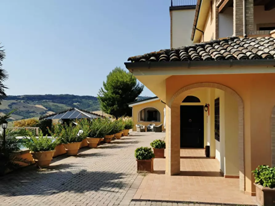 Immagine 8 di Villa in vendita  in Contrada Camera a Porto San Giorgio