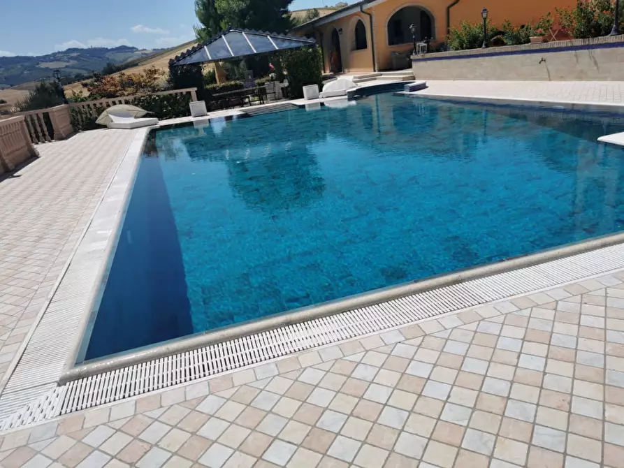 Immagine 15 di Villa in vendita  in Contrada Camera a Porto San Giorgio