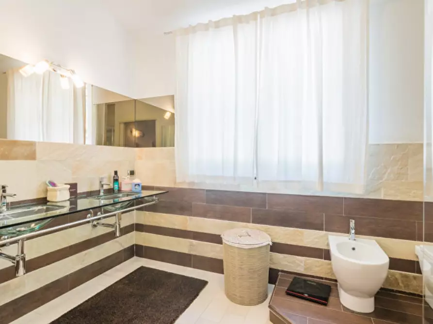 Immagine 23 di Villa in vendita  in Contrada Camera a Porto San Giorgio