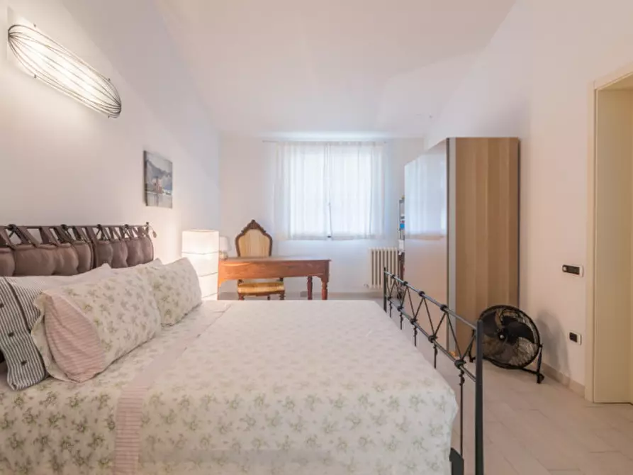 Immagine 39 di Villa in vendita  in Contrada Camera a Porto San Giorgio