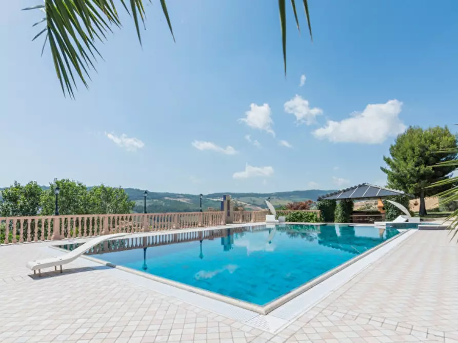 Immagine 41 di Villa in vendita  in Contrada Camera a Porto San Giorgio