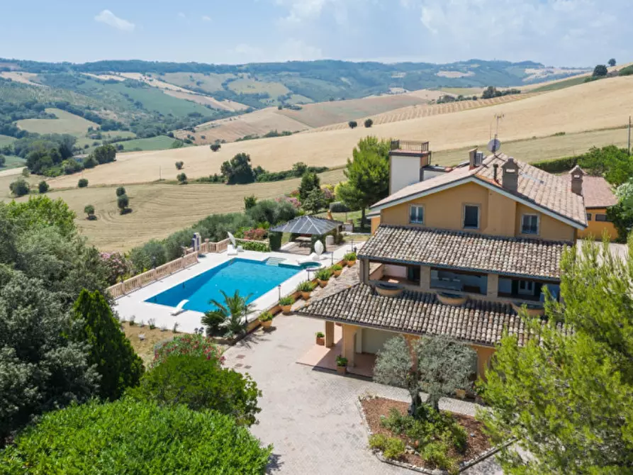 Immagine 42 di Villa in vendita  in Contrada Camera a Porto San Giorgio