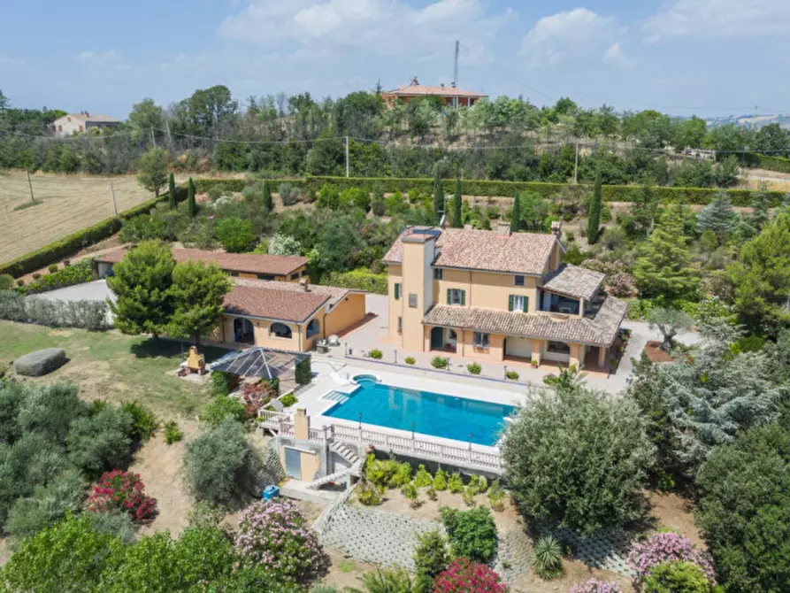 Immagine 43 di Villa in vendita  in Contrada Camera a Porto San Giorgio