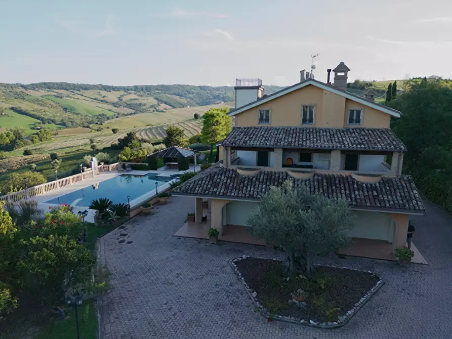 Immagine 57 di Villa in vendita  in Contrada Camera a Porto San Giorgio