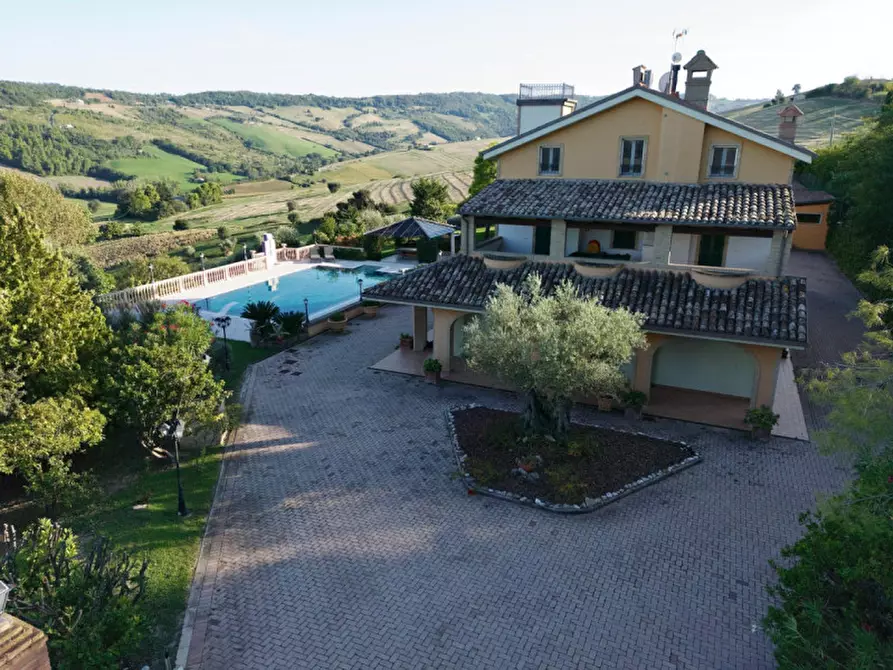 Immagine 69 di Villa in vendita  in Contrada Camera a Porto San Giorgio