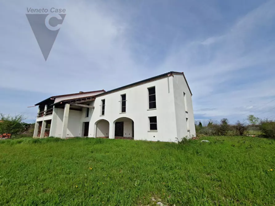 Immagine 3 di Villa in vendita  a Legnaro