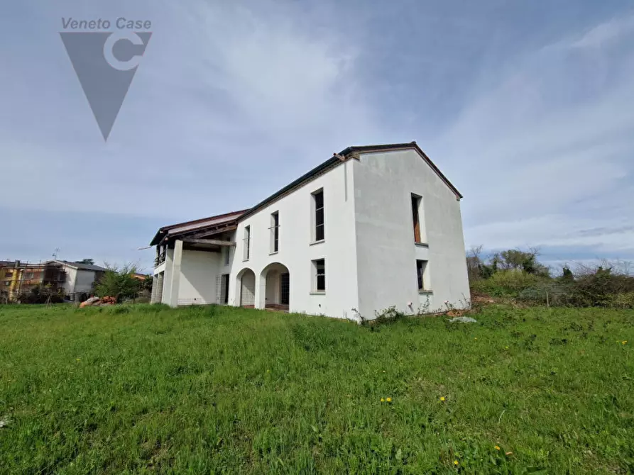 Immagine 8 di Villa in vendita  a Legnaro