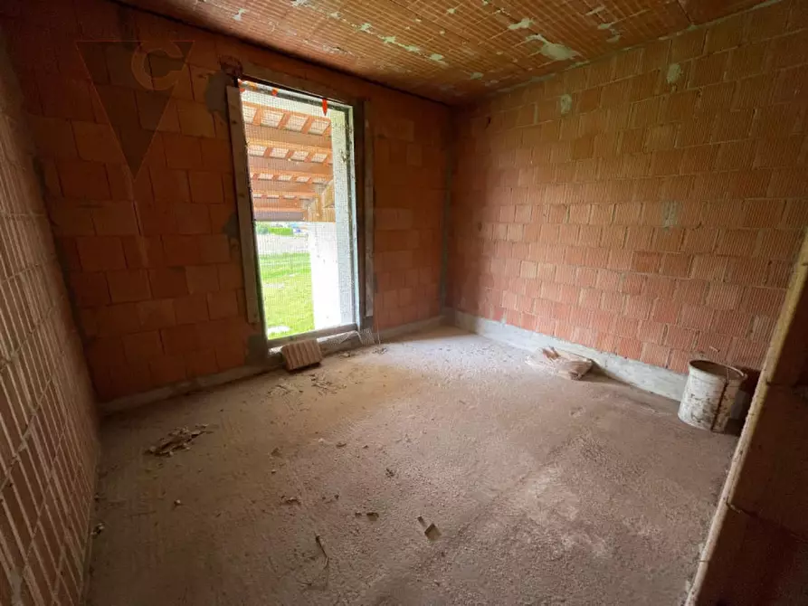 Immagine 21 di Villa in vendita  a Legnaro