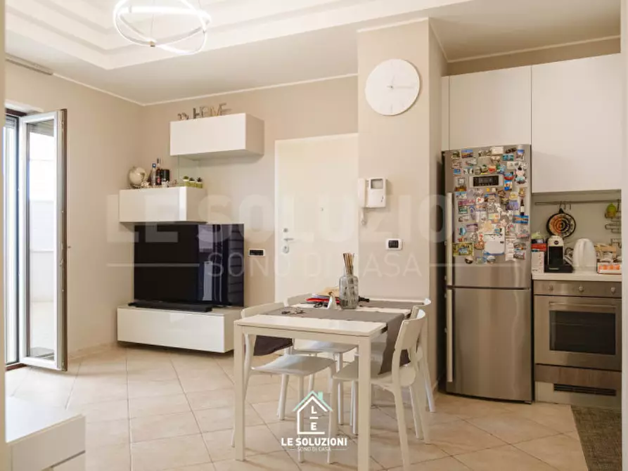 Immagine 5 di Appartamento in vendita  in Via Martin Luther King a Putignano