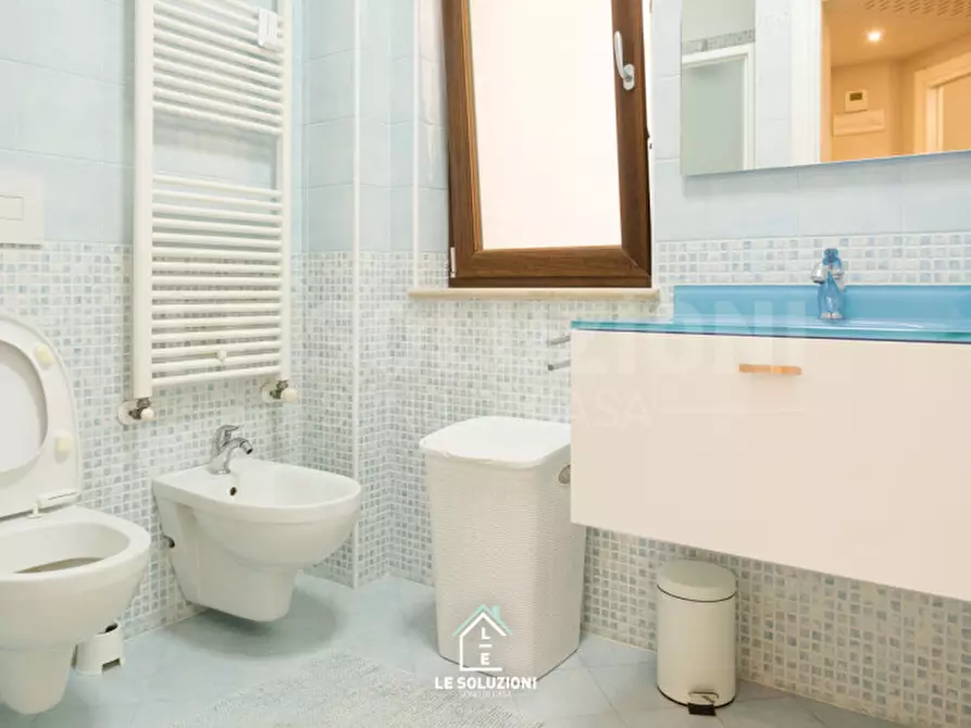 Immagine 8 di Appartamento in vendita  in Via Martin Luther King a Putignano