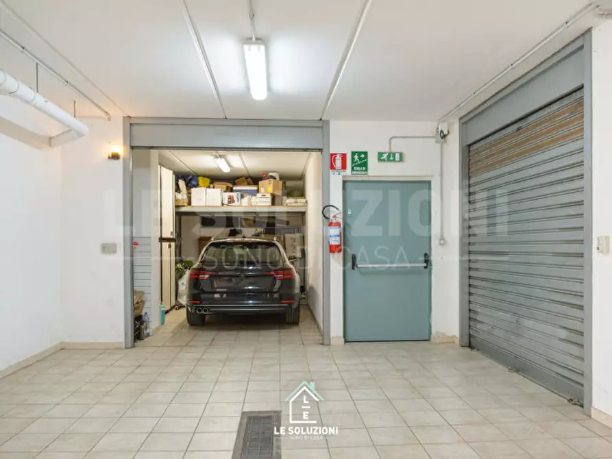 Immagine 25 di Appartamento in vendita  in Via Martin Luther King a Putignano