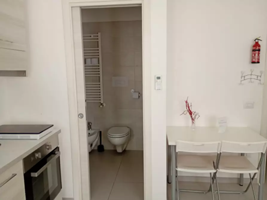 Immagine 15 di Camera in affitto  in Oronzo Costa 44 a Napoli