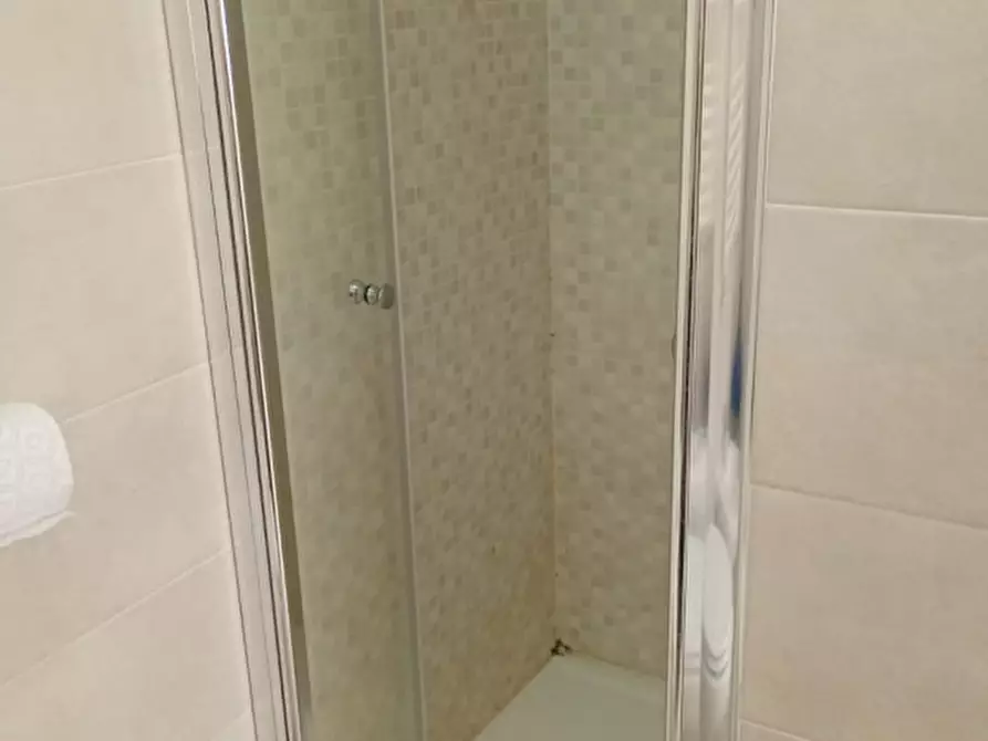 Immagine 27 di Camera in affitto  in Oronzo Costa 44 a Napoli